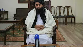 المتحدث باسم طالبان: لن نرد على الهجمات الباكستانية خلال محادثات الدوحة