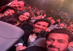 بعد فوزه بجائزة شخصية العام بـJoy Awards.. من هو سلمان خان؟