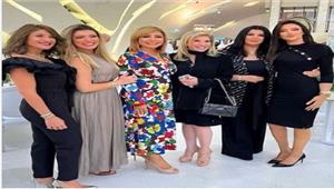 "سيلفي" رحمة حسن وابنة هيفاء وهبي بالكاجوال.. 10 لقطات لنجوم الفن
