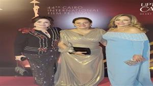"شرفتي الفن المصري".. إلهام شاهين تهنئ كاملة أبو ذكري بتكريمها من القاهرة السينمائي (صور)