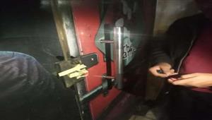 إغلاق 6 محال في الإسكندرية لمخالفتها المواعيد الشتوية- صور 