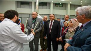 منتجات حربية ومدنية.. وزير الإنتاج الحربي يتفقد شركة شبرا للصناعات الهندسية - صور