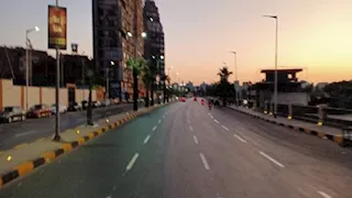  الجيزة: فتح حارة مرورية مغلقة بشارع البحر الأعظم تمهيدًا لفتح الطريق بالكامل 