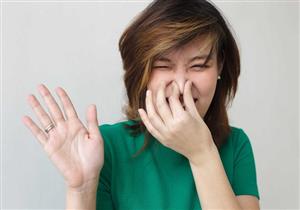 طبيب أسنان ينصح بتناول هذا الخضار: يقضي على رائحة الفم الكريهة
