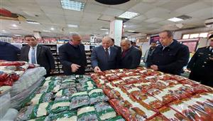 جولة مفاجئة لمحافظ القاهرة عدد المخابز والأسواق بعدد من مناطق العاصمة