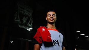 أول تعليق من جاكبو بعد انتقاله إلى ليفربول