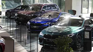 لسبب قاتل.. BMW تطالب سائقي الآلاف من سياراتها عدم تركها بأماكن مغلقة