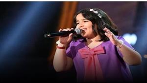 طفلة " the voice kids" تتعرض لإصابة في يدها (صور)