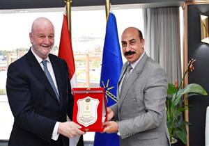 بالصور.. محافظ أسوان يستقبل السفير الإسباني لبحث التعاون المشترك