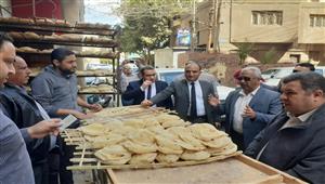 صور.. ضبط مواد غذائية مجهولة المصدر خلال حملة في بني سويف