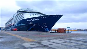 1500 سائح.. السفينة "MEIN SCHIFF 6" تصل ميناء الإسكندرية - صور