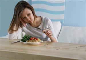 هل يصيب اضطراب الأكل النساء والفتيات فقط؟