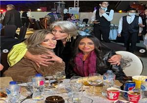 ريم البارودي لـ سوسن بدر: "بحس بالطمأنينة من عينيكي"