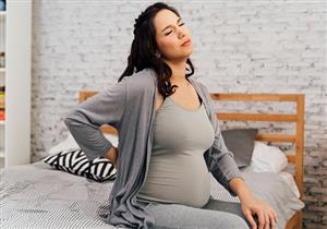 ألم الظهر أثناء الحمل- 5 أسباب للشعور به في الأشهر الأولى
