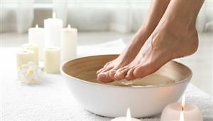 احذر هذه العلامة.. الألم في قدمك ليلا يكشف إصابتك بمرض خطير