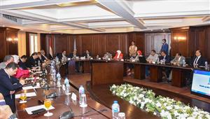 محافظ الإسكندرية لوفد لجنة النقل: الازدحام والتكدس المروري أبرز أزمات المحافظة-صور