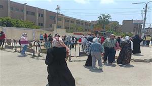 آراء طالبات الثانوية العامة بالبحيرة عقب أداء امتحاني الاقتصاد والإحصاء