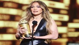 جينيفر لوبيز تفوز بجائزة " Generation" في حفل " MTV"