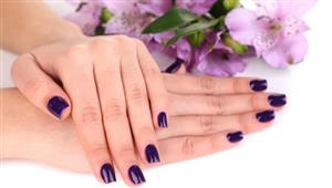  الألوان القوية تتربع على عرش طلاء الأظافر