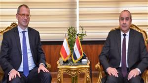 وزير الطيران وسفير بولندا يبحثان تعزيز التعاون وزيادة الحركة بالمطارات السياحية