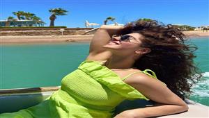 وسط البحر.. مايان السيد تنشر صورا من الجونة.. والجمهور يعلق