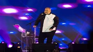 "عكاز وزيادة في الوزن".. جورج وسوف يُثير قلق جمهوره  