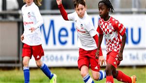 بايرن ميونخ يتعاقد مع موهبة ماينز.. وضم شقيقيه شرط الصفقة