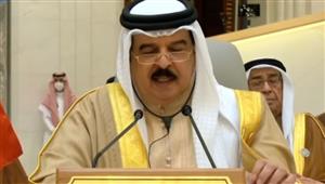 ملك البحرين يعزي الرئيس المصري بضحايا حريق كنيسة