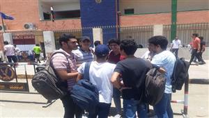 الامتحان صعب ومحتاج وقت.. آراء طلاب الثانوية بشأن الجبر والهندسة الفراغية