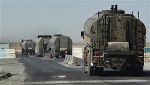 مصادر سورية: القوات الأمريكية تنقل حمولة 45 صهريجا من النفط السوري إلى العراق