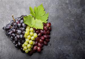 العنب الداكن Vs الفاتح- أيهما أفضل لصحتك؟