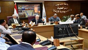 محافظ جنوب سيناء يستعرض منظومة المخلفات الصلبة بشرم الشيخ