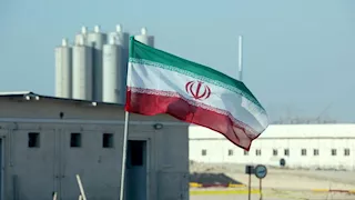 متى تلجأ إيران لتصنيع سلاح نووي؟