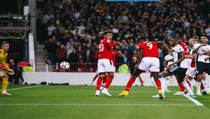 فولهام يهزم نوتينجهام بثلاثية مثيرة في الدوري الإنجليزي