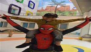 أول أيام 2023.. "سبايدرمان" يرسم البهجة على وجوه أطفال مستشفى أورام الأقصر - صور