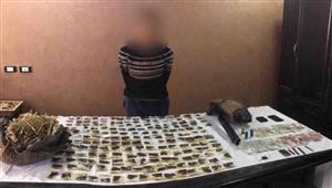  بـ9 كيلو "استروكس وبانجو وحشيش".. سقوط تاجر مخدرات الفيوم 