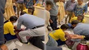   بعد 10 دقائق من توقف نبضه.. طبيب ينجح في إنقاذ حياة رجل داخل متجر (فيديو)