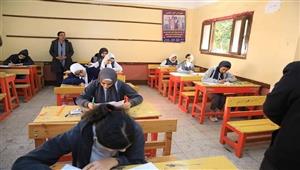 طالبة تحضر امتحان الإعدادية بدلاً من شقيقتها في المنوفية.. ومصدر يكشف التفاصيل