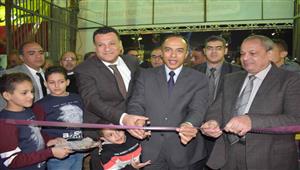 بالصور- نائب محافظ المنيا يفتتح معرض "أهلا رمضان" بمدينة المنيا