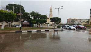 نوة الكرم تضرب بقوة.. أمطار رعدية غزيرة وانخفاض درجات الحرارة في بورسعيد - فيديو وصور 