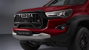 تويوتا تطلق نسخة رياضية من سيارتها البيك آب Hilux