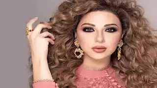 زينة وأنوار".. هكذا تستعد ميريام فارس لاستقبال "الكريسماس" (فيديو)