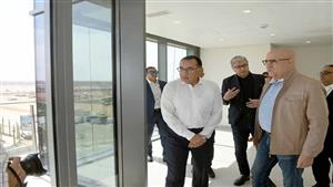 تضم 20 برجًا.. رئيس الوزراء يتابع موقف تنفيذ منطقة الأعمال المركزية 