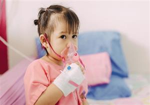 في يومه العالمي- 7 أعراض تكشف إصابة طفلِك بالالتهاب الرئوي