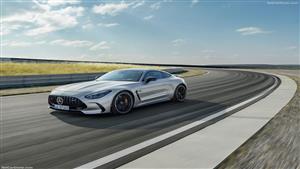 هذا ما تقدمه مرسيدس AMG GT كوبيه الرياضية لتباع بـ6.2 مليون جنيهًا.. صور