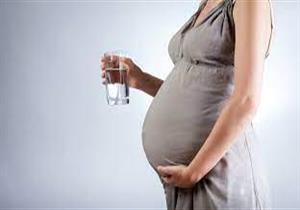 فوائد شرب الماء للحامل في الشهر التاسع.. إليكِ الكمية المناسبة