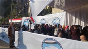 بالصور- طوابير أمام اللجان في اليوم الثالث للتصويت بالدقهلية 