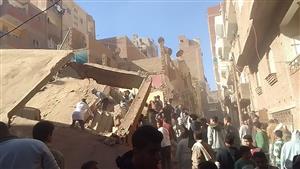 تحول كومة ركام.. القصة الكاملة لمصرع شحصين في انهيار منزل ببني سويف (صور)