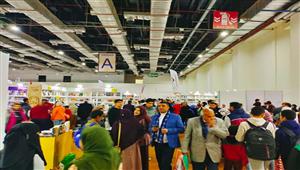 بالصور- طلاب جامعة الأقصر يزورون معرض القاهرة للكتاب