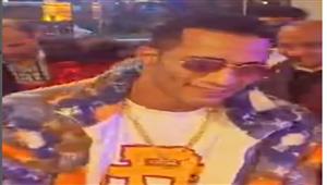 بـ"الزفة البلدي".. استقبال كبير لـ محمد رمضان في الأقصر- فيديو